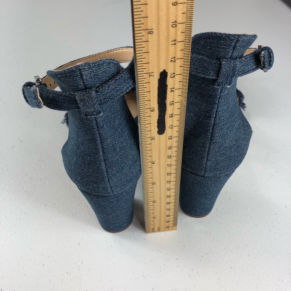 Vince Camuto Mid Blue Frayed Denim Shoes Size 8.5 - Picture 4 of 8